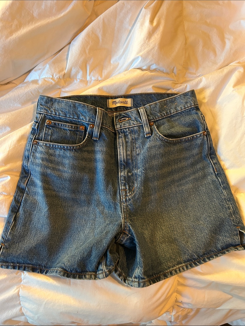 Madewell Vintage-Inspired Denim High-Rise Shorts in Blue